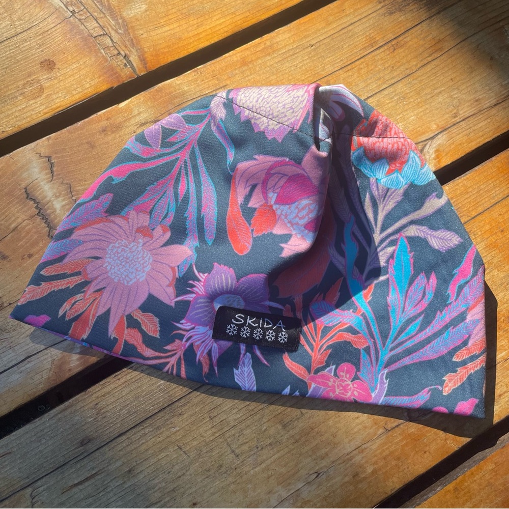 Skida floral nordic hat